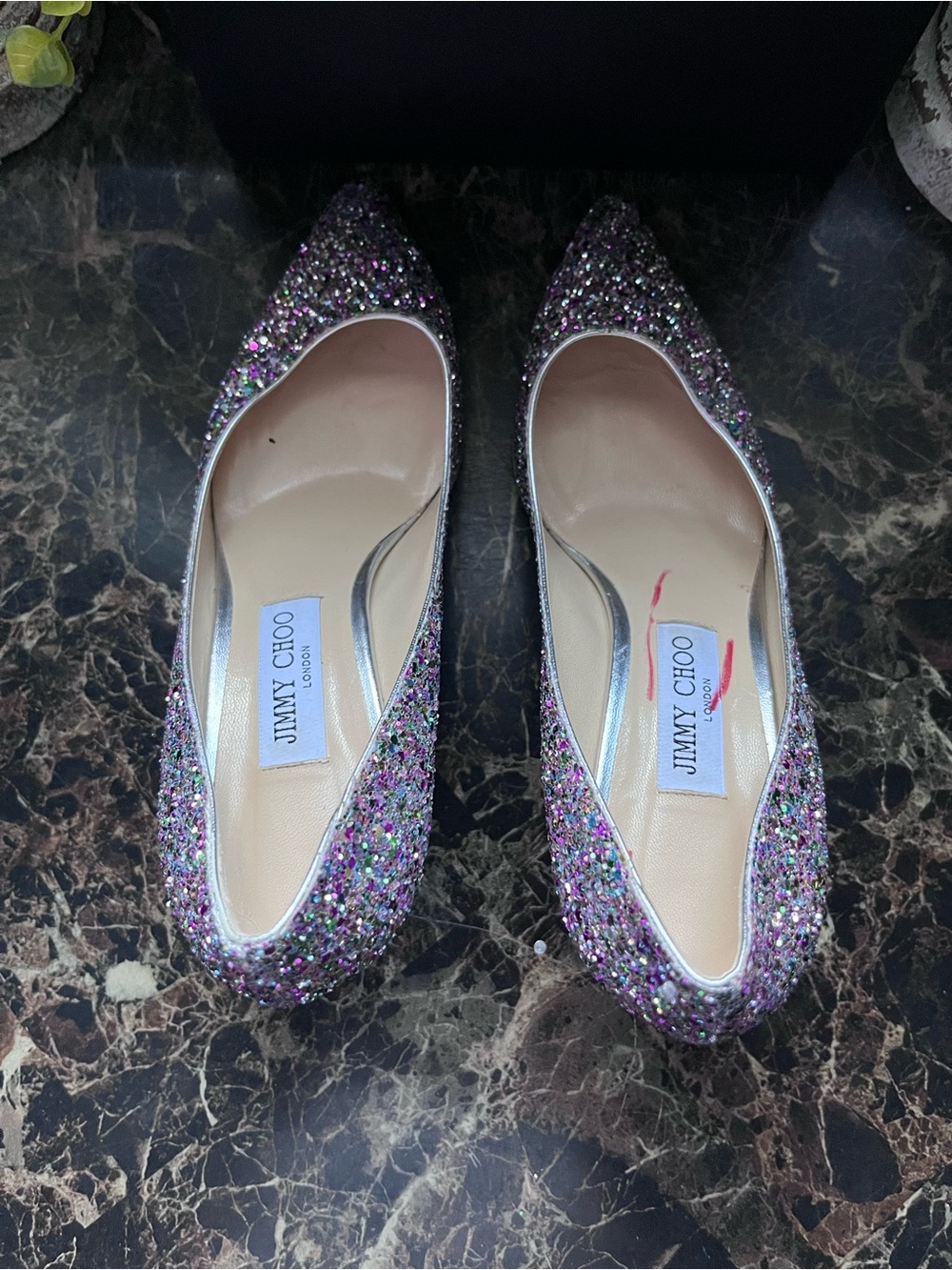 Jimmy Choo
Love 85
Fancy/Elegant
Princess
Heel/Pumps
Size 39 EU
9 USA for Women - Picture 10 of 15